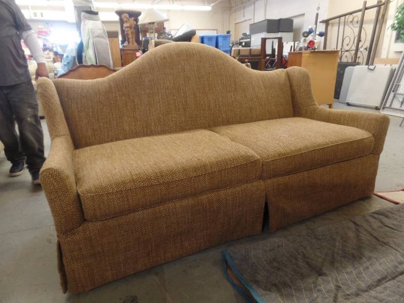 lot 807 image: HIGH BACK SOFA