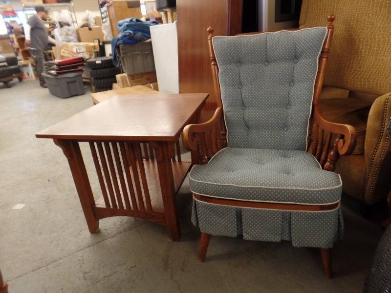 lot 827 image: ROCKER AND END TABLE