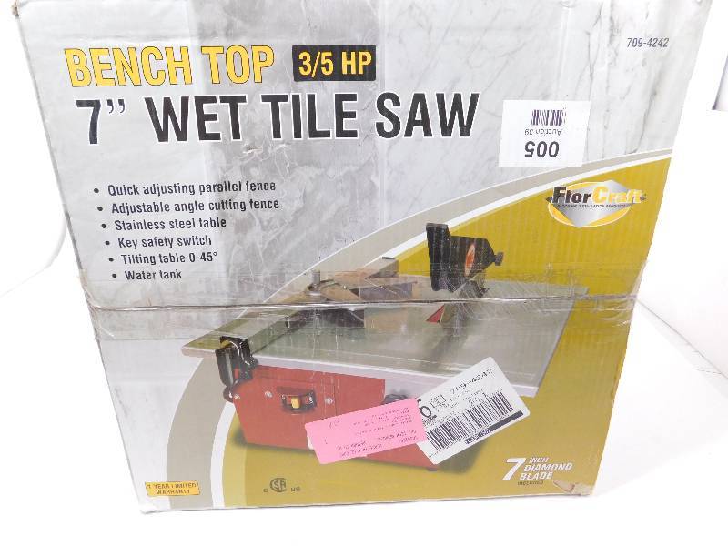 Portable 7 Wet Tile Saw - Diamond Blade Included
