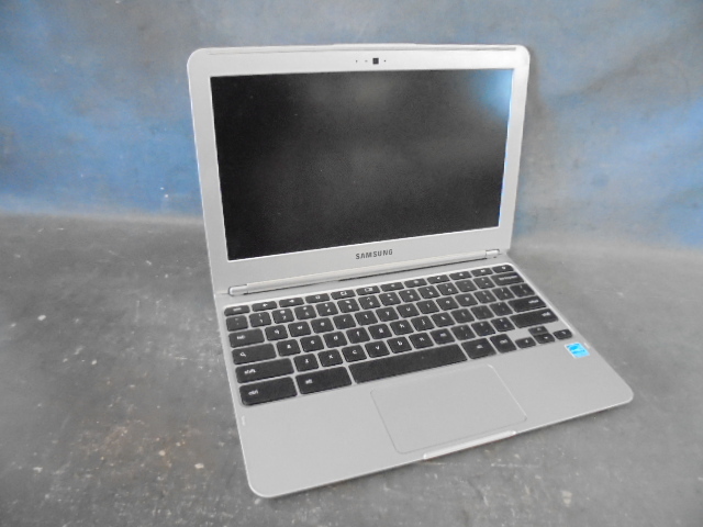 lot 13 image: Samsung Note Book