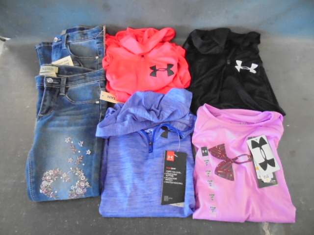 lot 27 image: Name Brand Girls Clothes