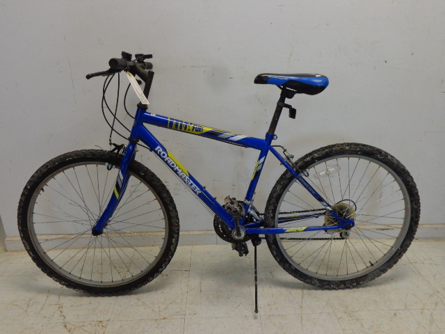 lot 60 image: Roadmaster 15 Speed Bicycle
