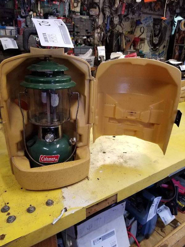 lot 92 image: Coleman Heavy Duty Gold Top Mantles Camping Lantern w Case