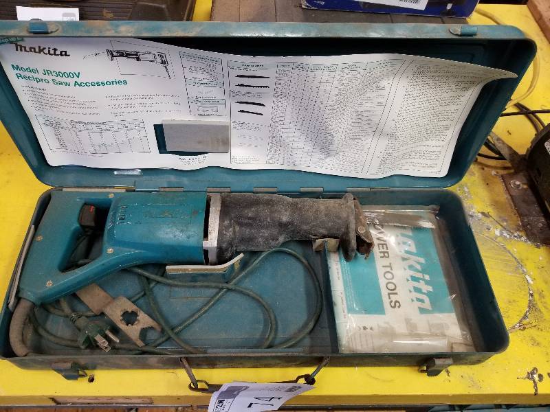 lot 74 image: Makita Recipro Saw w Manual, Case