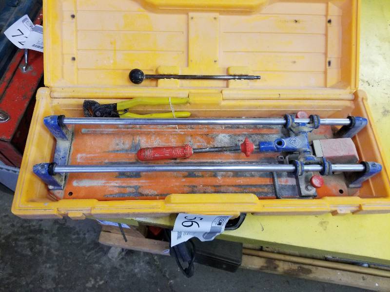lot 56 image: Felker Tile Cutter w Case