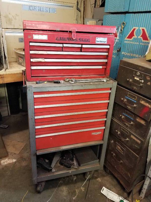 lot 37 image: Craftsman 2-Piece 6-Drawer Tool Chest w 6-Drawer Rolling Cabinet
