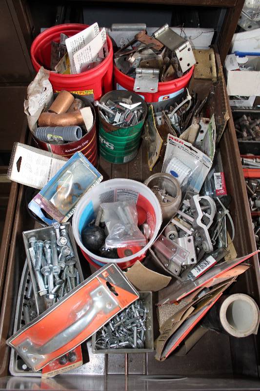 lot 252 image: Electrical Equipment