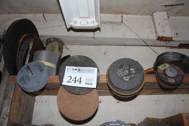lot 244 image: Grinding & Sanding Discs
