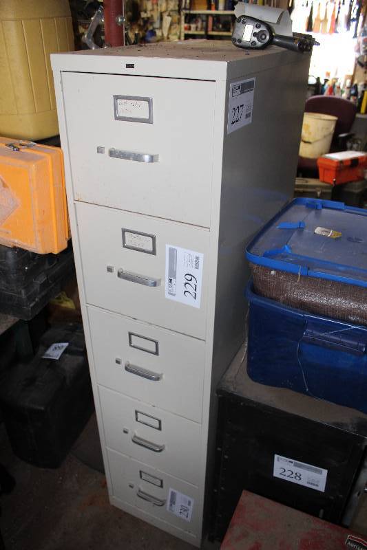 lot 227 image: 5-Drawer Metal File Cabinet