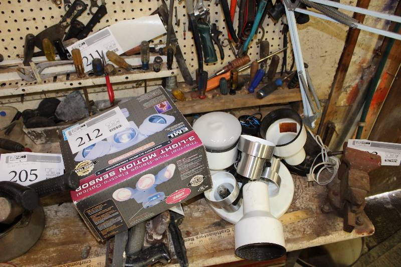 lot 212 image: Light Fixtures, Motion Sensors, Desk Lamp