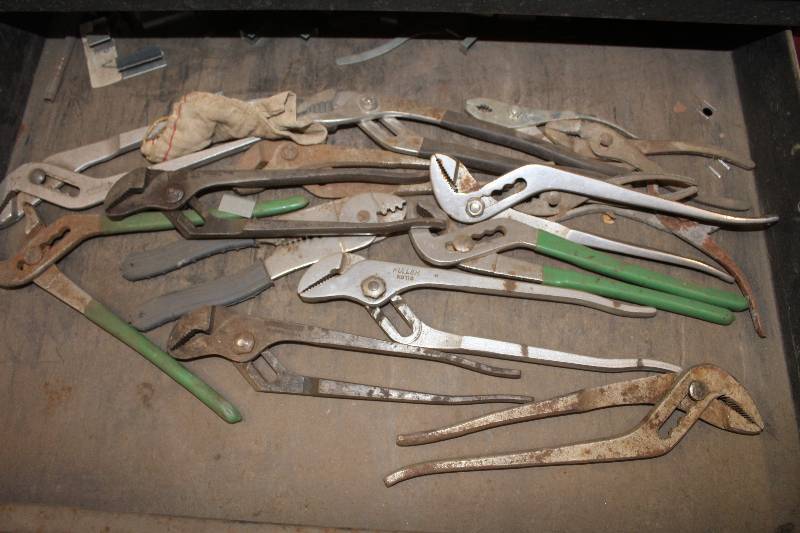 lot 174 image: Channel Lock Pliers