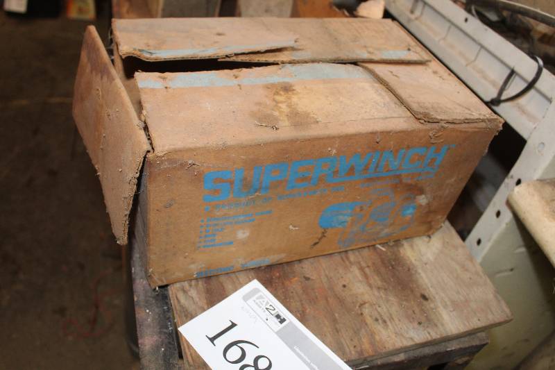 lot 168 image: Superwinch 12VDC Winch w Manual