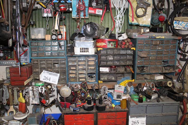 lot 264 image: Lot of (5) Parts Organizers