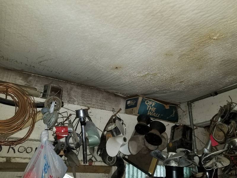lot 276 image: Boat Equipment - Props, Horns, And More
