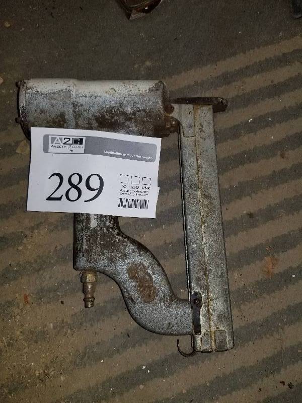 lot 289 image: Pneumatic Stapler