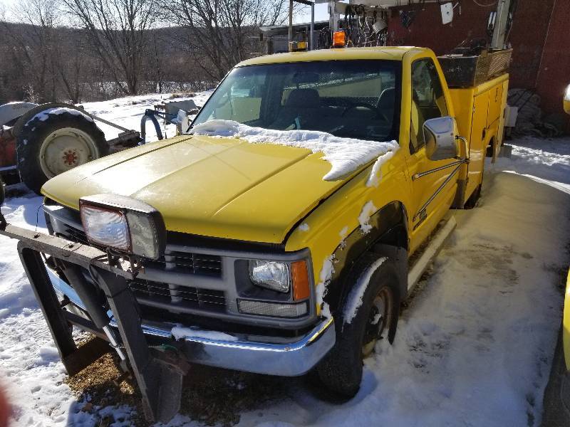 lot 2 image: 1995 Chevrolet Cheyenne K3500 Conversion Utility Truck w Side Tool Boxes, Commercial Trailer Hitch
