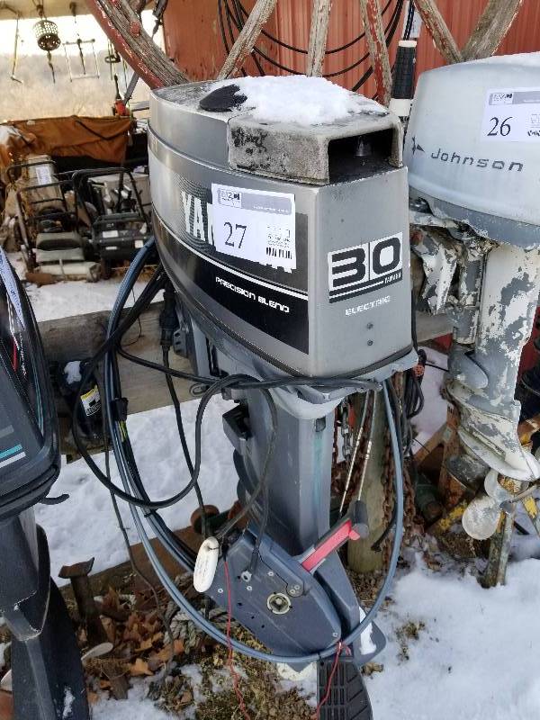 lot 27 image: Yamaha 30 Electric Boat Motor w Propellor