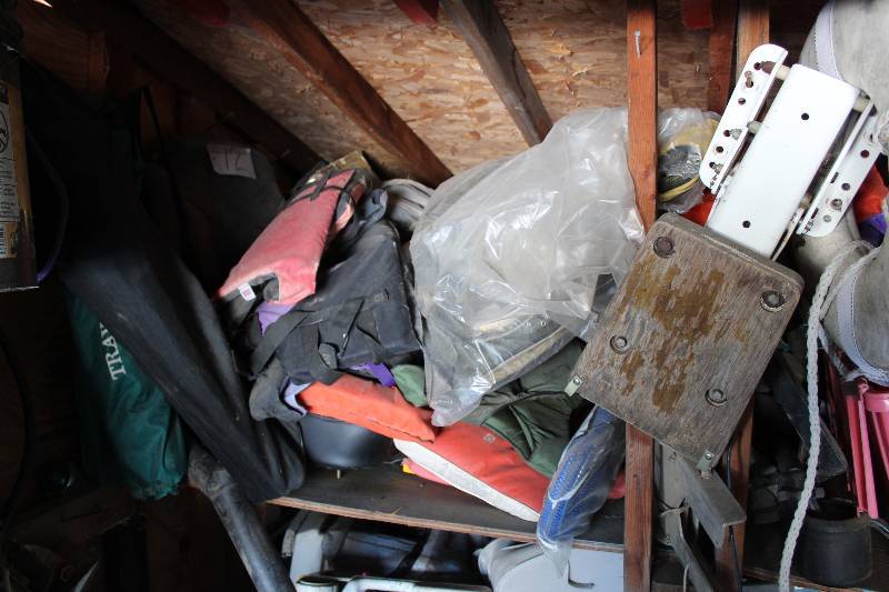 lot 359 image: Boat Equipment - Life Vests, Buoys