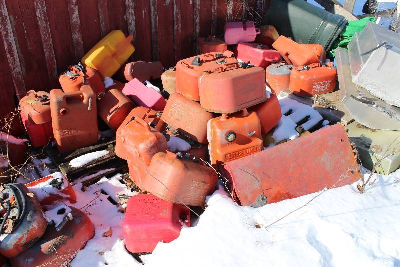 lot 374 image: Gas Cans