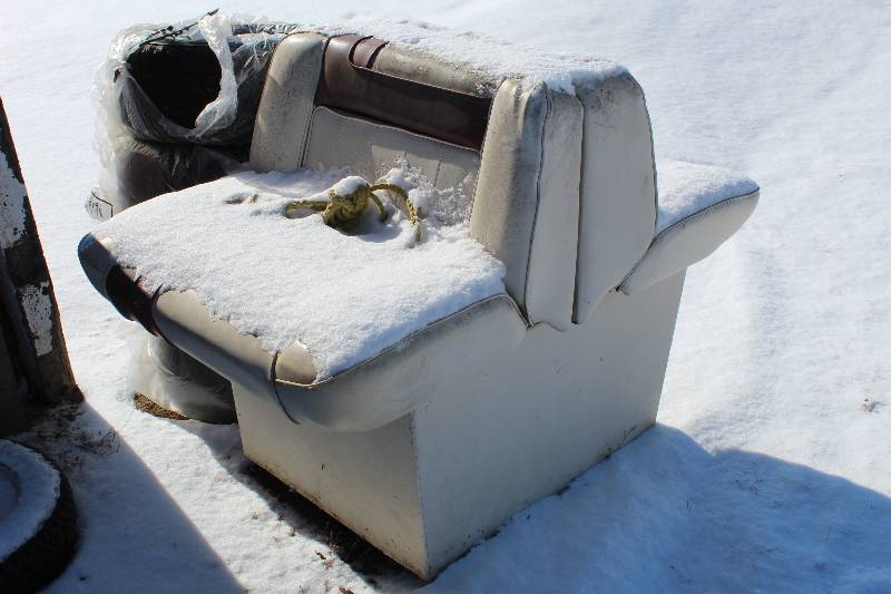 lot 349 image: Boat Seat