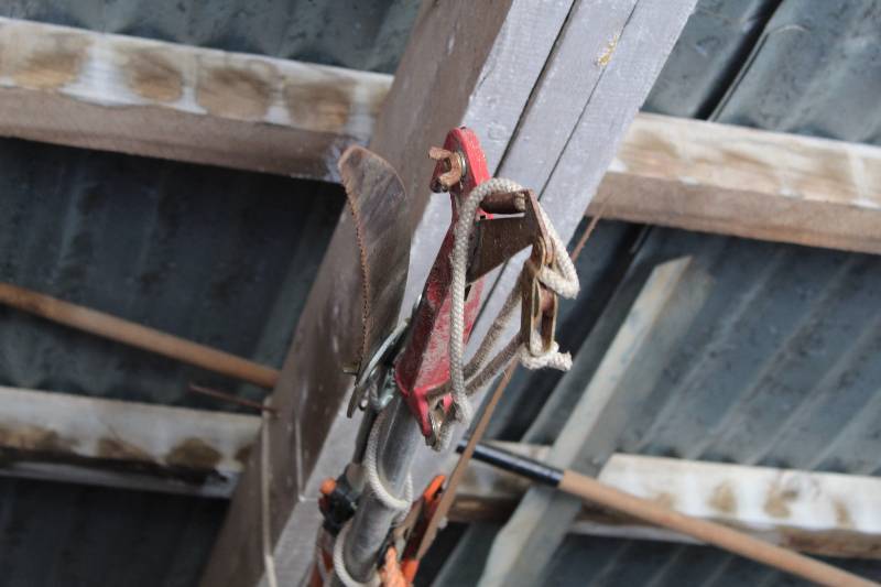 lot 337 image: Pole Saws