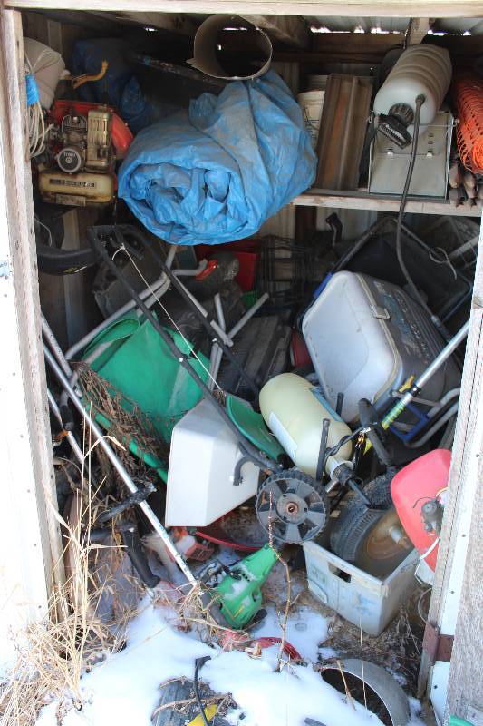 lot 322 image: Tarps, Coolers, Small Motor, Power Yard Tools, Safety Netting, And More