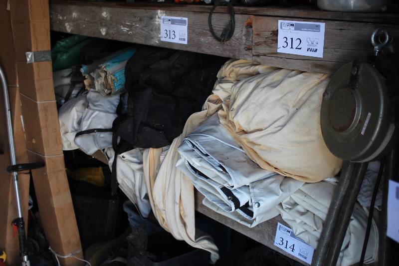 lot 313 image: Tarps