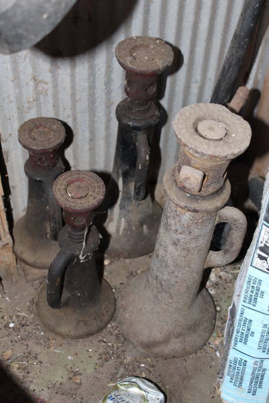 lot 317 image: Jacks