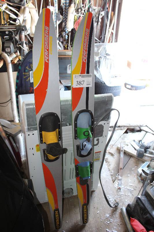 lot 387 image: Lot of (2) Obrien Water Skis