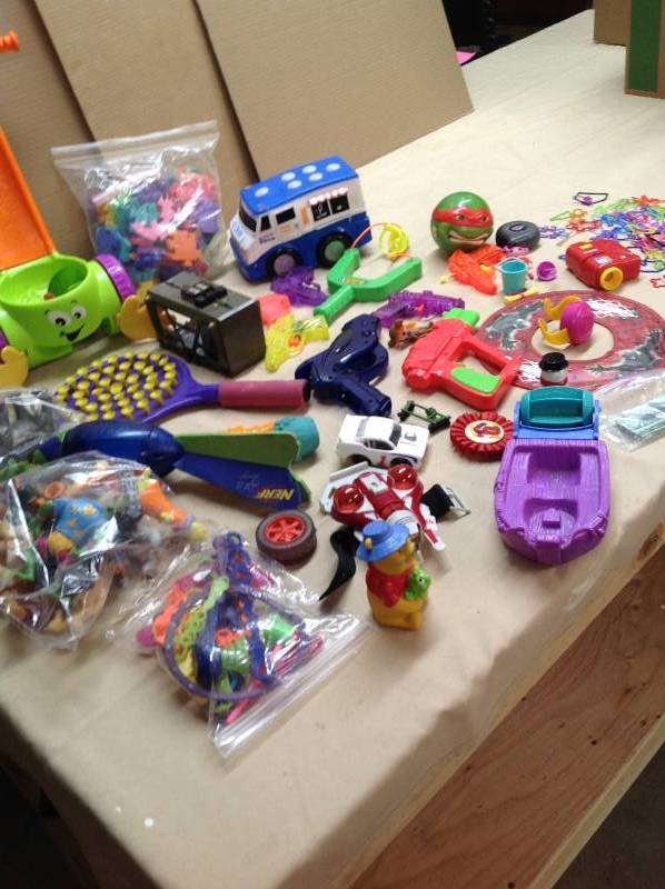 Lot of Kid toys, Squirt Guns, Ninja Turtle Ball