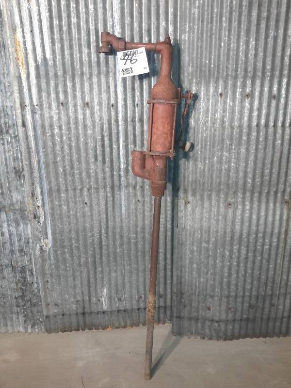 lot 46 image: Vintage Oil Barrel Pump