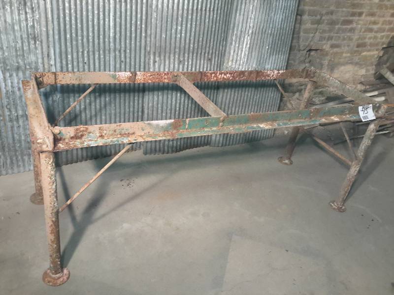 lot 45 image: Heavy Steel Table Frame