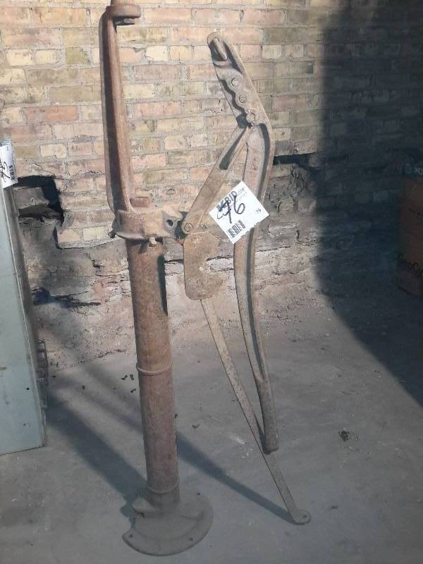 lot 76 image: Some type of Industrial Salvage item