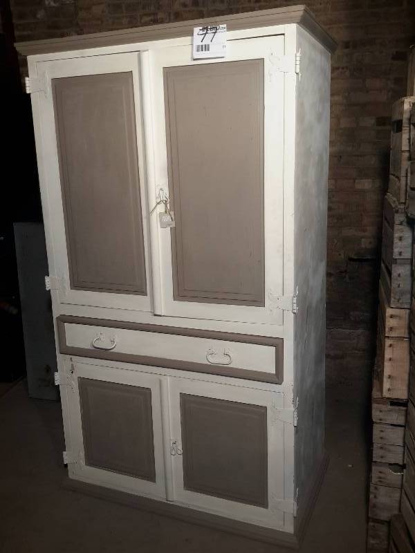 lot 77 image: Nice 2 section cabinet with drawer