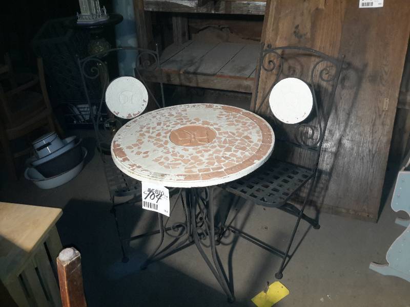 lot 104 image: Round metal table with nice patina.  Chairs match table