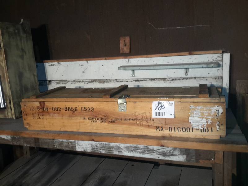 lot 105 image: Ammunition Box