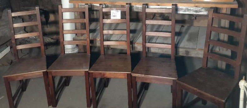 lot 108 image: 5 nice hardwood side chairs.. Solid