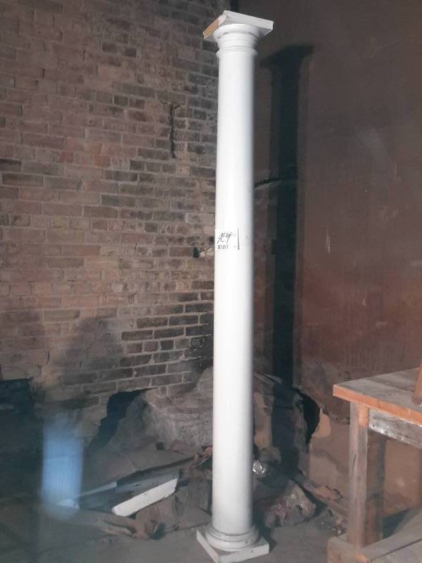 lot 109 image: Wood Pillar as shown