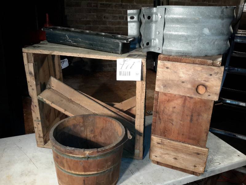 lot 191 image: Wooden Boxes.. Wood Bucket for the Sauna  Other items as pictured