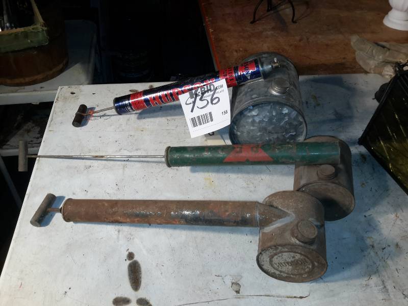 lot 156 image: 3 Insect sprayers