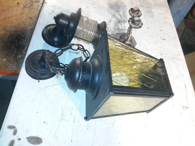 lot 152 image: Hanging Lantern type of outdoor lamp  Sconce type of outdoor light fixture
