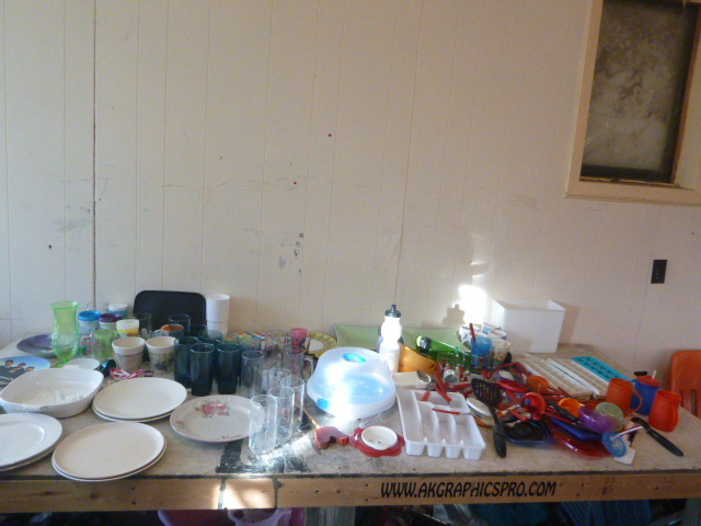 lot 41 image: Miscellaneous Kitchen Items
