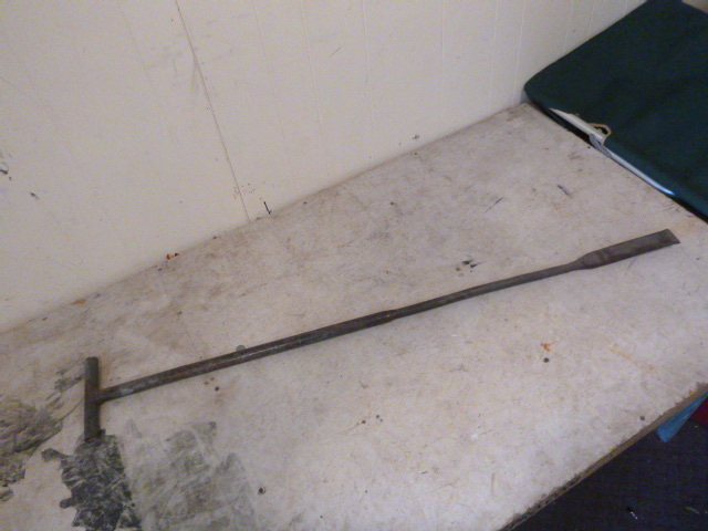 lot 48 image: Ice Chisel