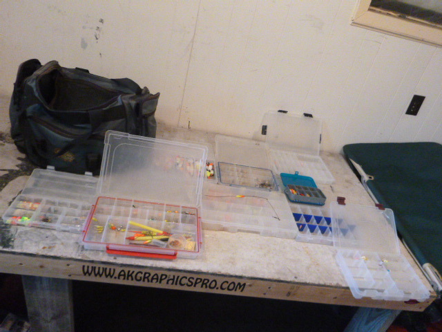 lot 51 image: Cabelas Soft Side Tackle Box