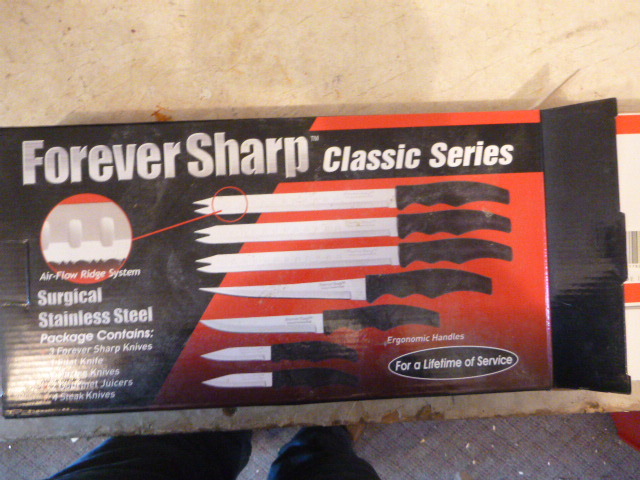 lot 60 image: Forever Sharp Classic Series Knives
