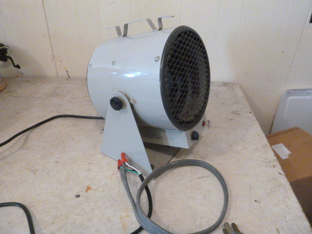 lot 65 image: TPI Heater
