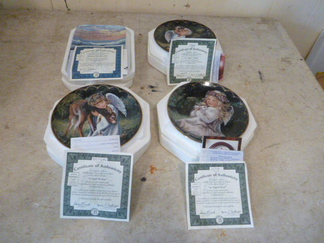 lot 67 image: 4 Bradex Collector Plates with Certificate of Authenticity.