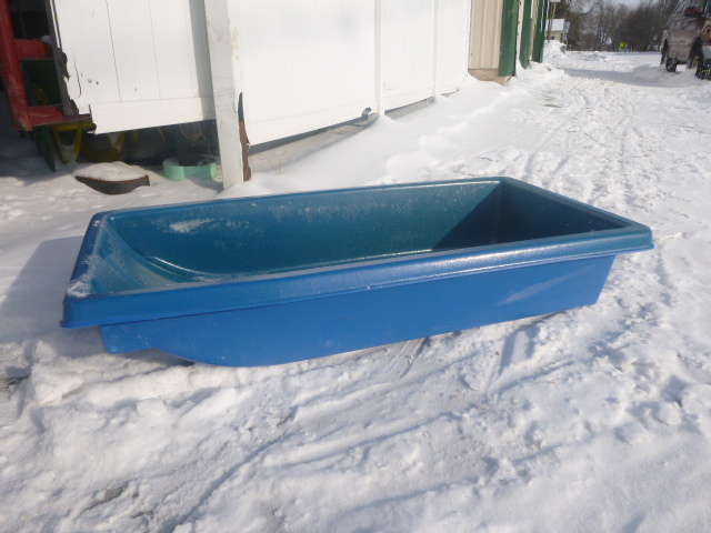 lot 74 image: Plastic Ice Fishing Sled