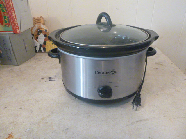 lot 92 image: Crock Pot Slow Cooker
