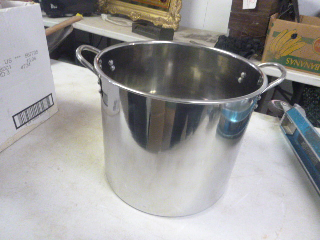 lot 93 image: Large Stainless Steel Pot